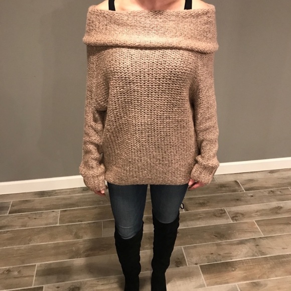 Boutique Mauve pink thick, stretchy, soft off shoulder oversized chunky sweater - Picture 6 of 6